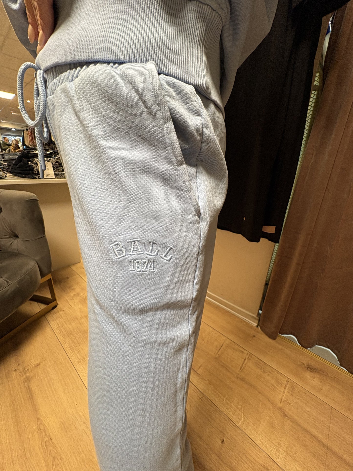 BALL TAYLOR SWEATPANTS LYSEBLÅ